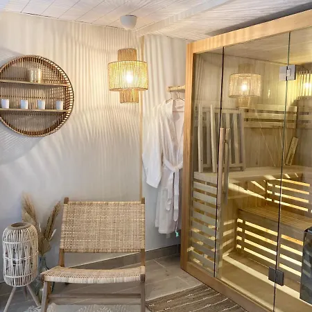 Bed & Breakfast Nuitees Bohemes & *