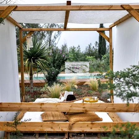 Bed & Breakfast Nuitees Bohemes & Gajan (Gard)
