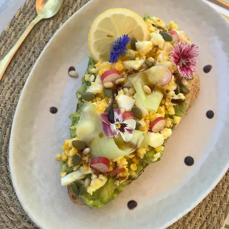 Nuitees Bohemes & Nocleg ze śniadaniem 4*