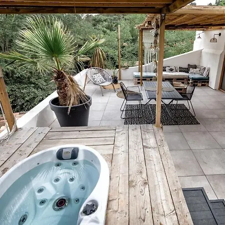 Bed & Breakfast Nuitees Bohemes & 4*