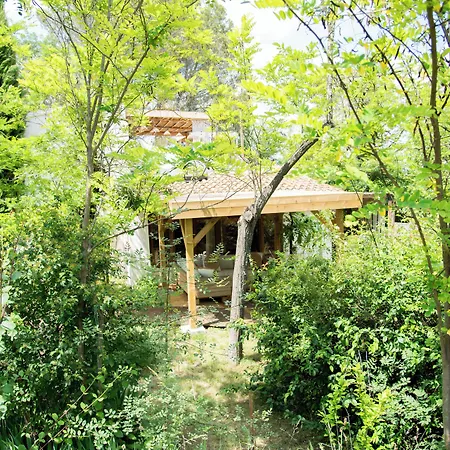 Nuitees Bohemes & Bed & Breakfast
