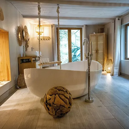 Nuitees Bohemes & 4* Gajan (Gard)