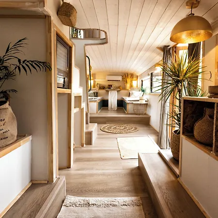 Nuitees Bohemes & 4*
