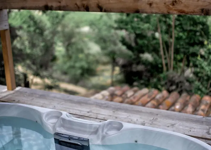 Bed & Breakfast Nuitees Bohemes & Gajan (Gard)