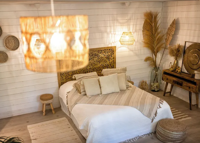 Bed & Breakfast Nuitees Bohemes & Gajan (Gard)