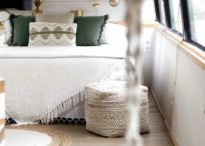 Bed & Breakfast Nuitees Bohemes & Gajan (Gard)